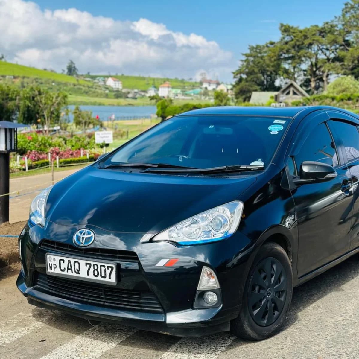 Toyota Aqua exterior