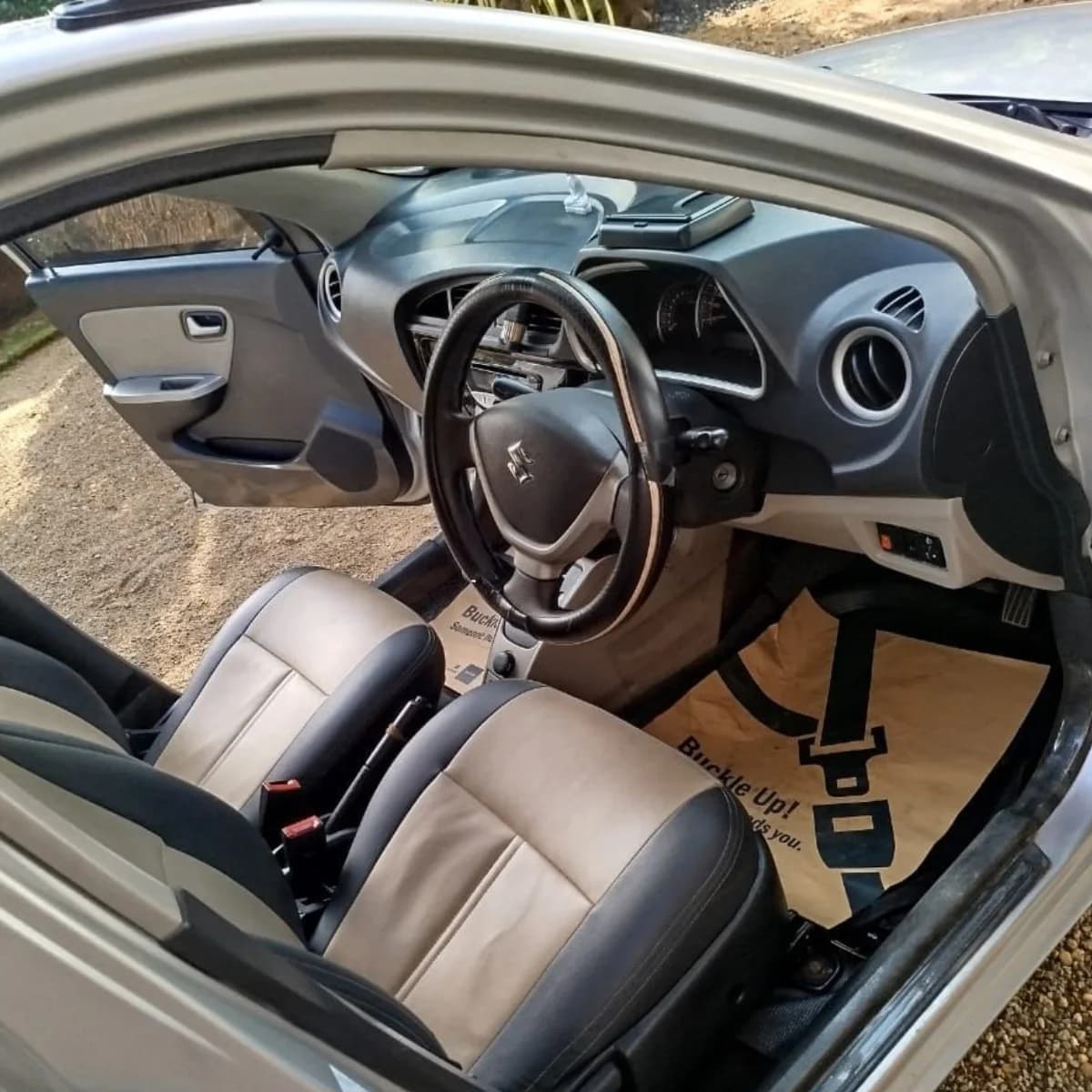 Car interior and front seats