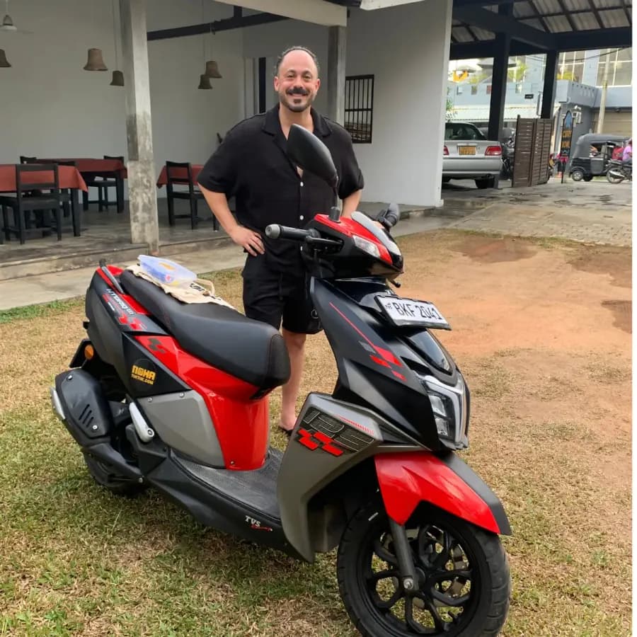 Side view of a NOHA scooter